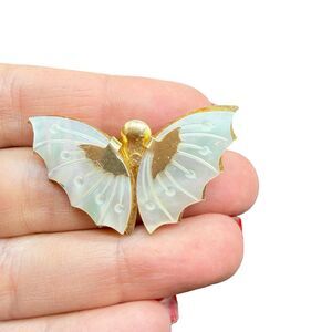 Vintage Jewelry Mother of Pearl Butterfly Brooch Pin